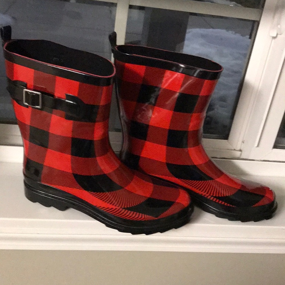 Women’s rain boots